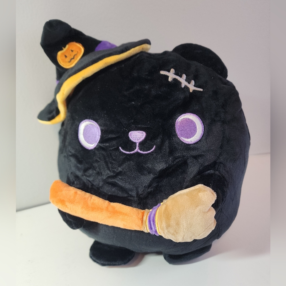 9" Autumn The Cat w/ Witch Hat & Broom Halloween